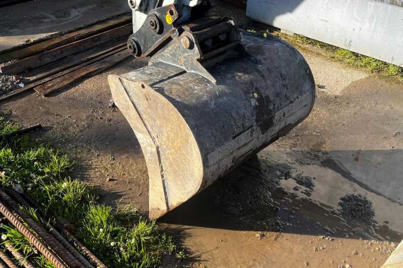 OmecoHub - Immagine TAKEUCHI TB257FR